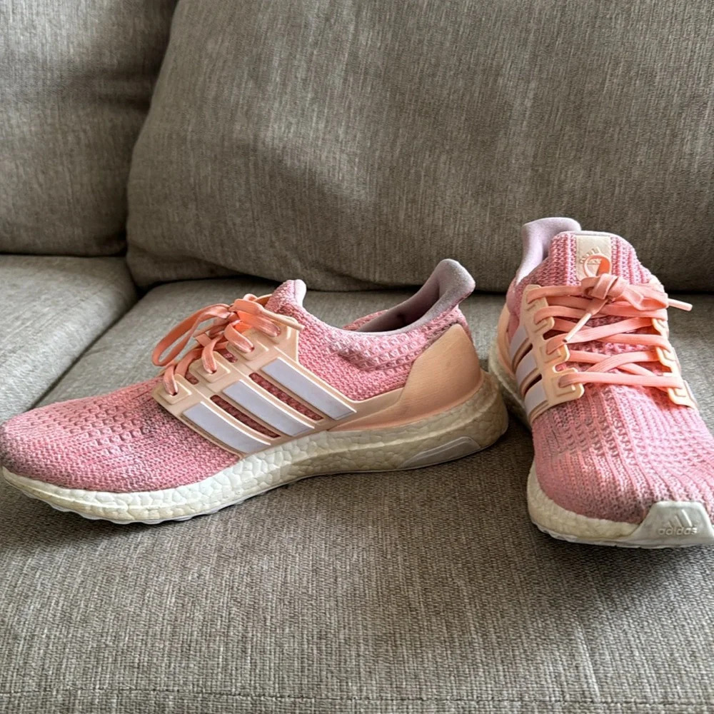 Adidas ultra boost size is 9 4.0 CLEAR ORANGE/ORCHID TINT/TRUE PINK - Picture 7 of 12